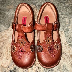 Rachel Kids Tan Floral Dress Shoes